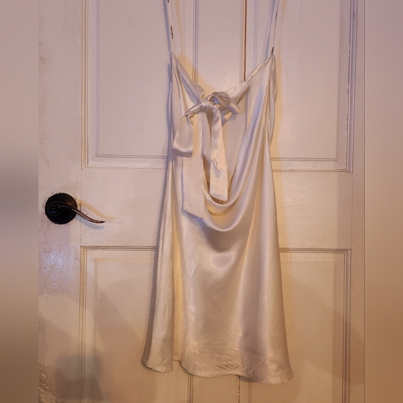 NWT For Love And Lemons White Strapless Satin Backless Mini Dress Size Large - Picture 4 of 8